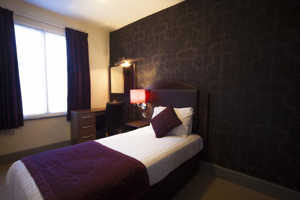 The Cathedral Hotel Salisbury Kültér fotó