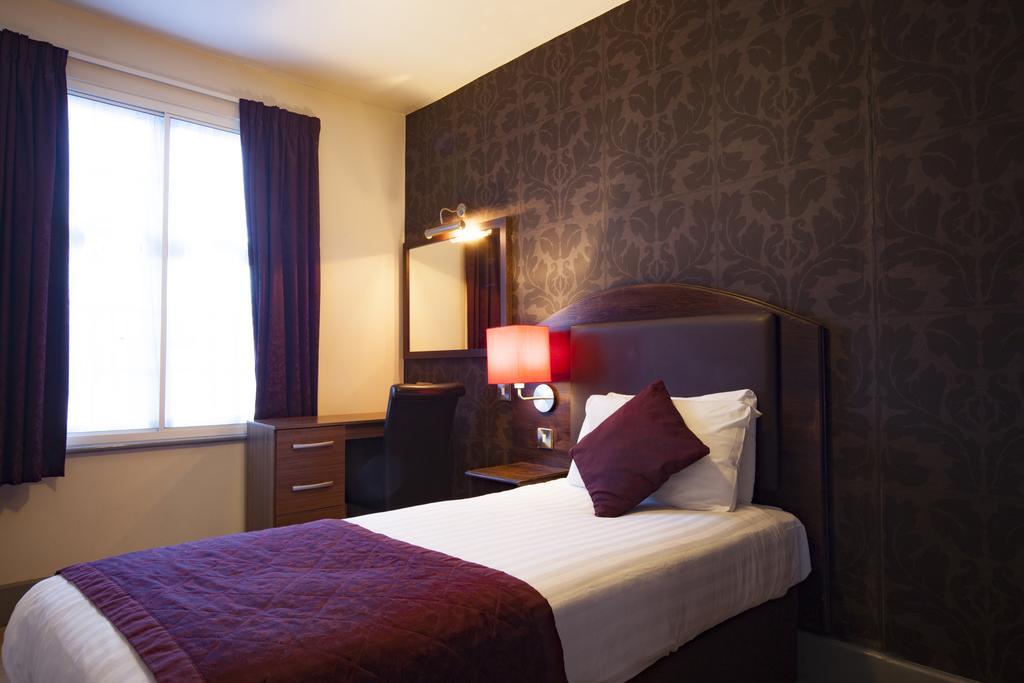 The Cathedral Hotel Salisbury Kültér fotó